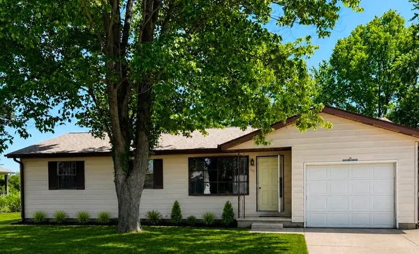 $134,900 | 502 Prairie View Drive, Salem, IL 62881