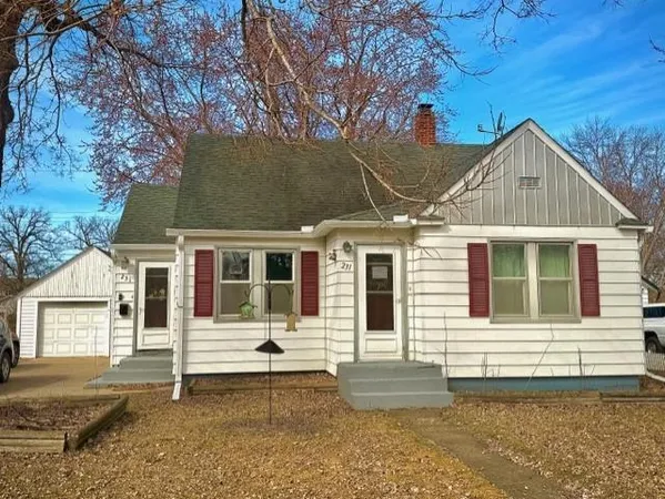 $195,000 | 231 12th Avenue, Waite Park, MN 56387