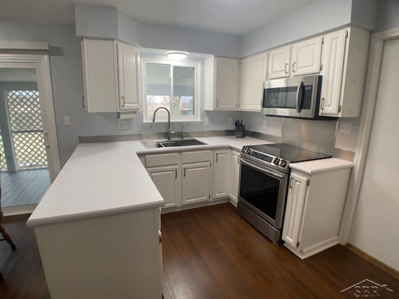 4851 Locust Road Saginaw, MI 48604 - Photo 9 of 31 50169953-4e441096-df9d-4590-9f27-13622def62a8.JPG