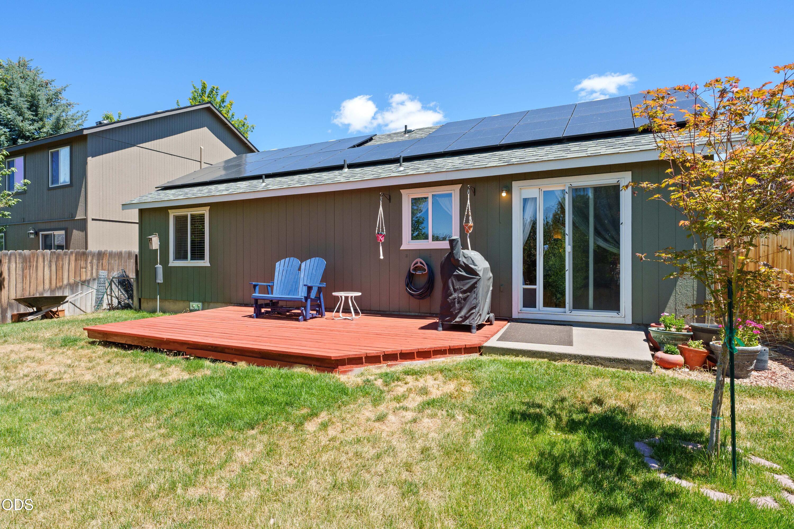 1425 Southwest 31st Street Redmond, OR 97756 - Photo 28 of 29