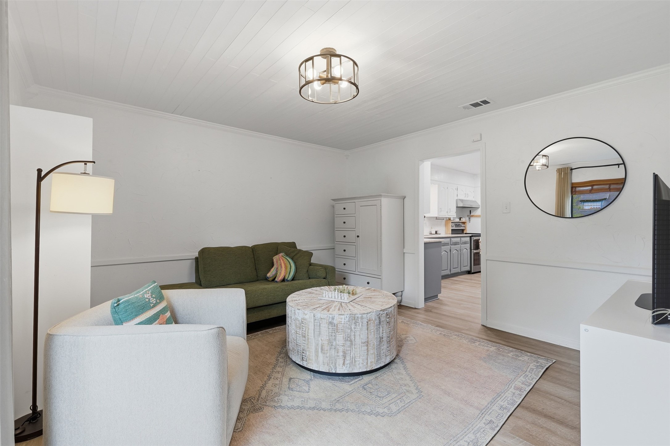 6126 Hickorycrest Drive Spring, TX 77389 - Photo 6 of 50 Cozy living area with soft lighting and ample natural light.