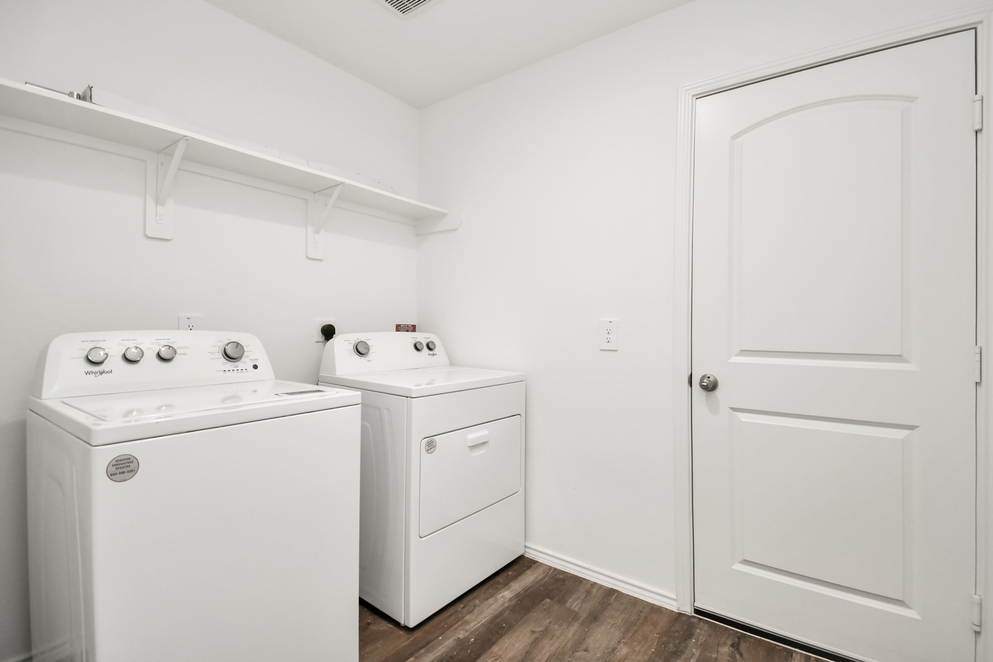 5315 Castlebury Meadows Dr Spring Spring, TX 77373 - Photo 24 of 39 a utility room with dryer and washer