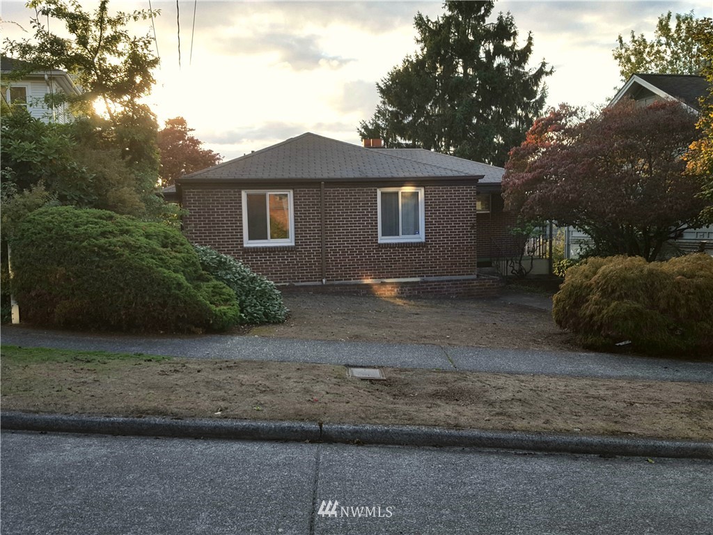 3037 12th Avenue West, Seattle, WA 98119 Compass