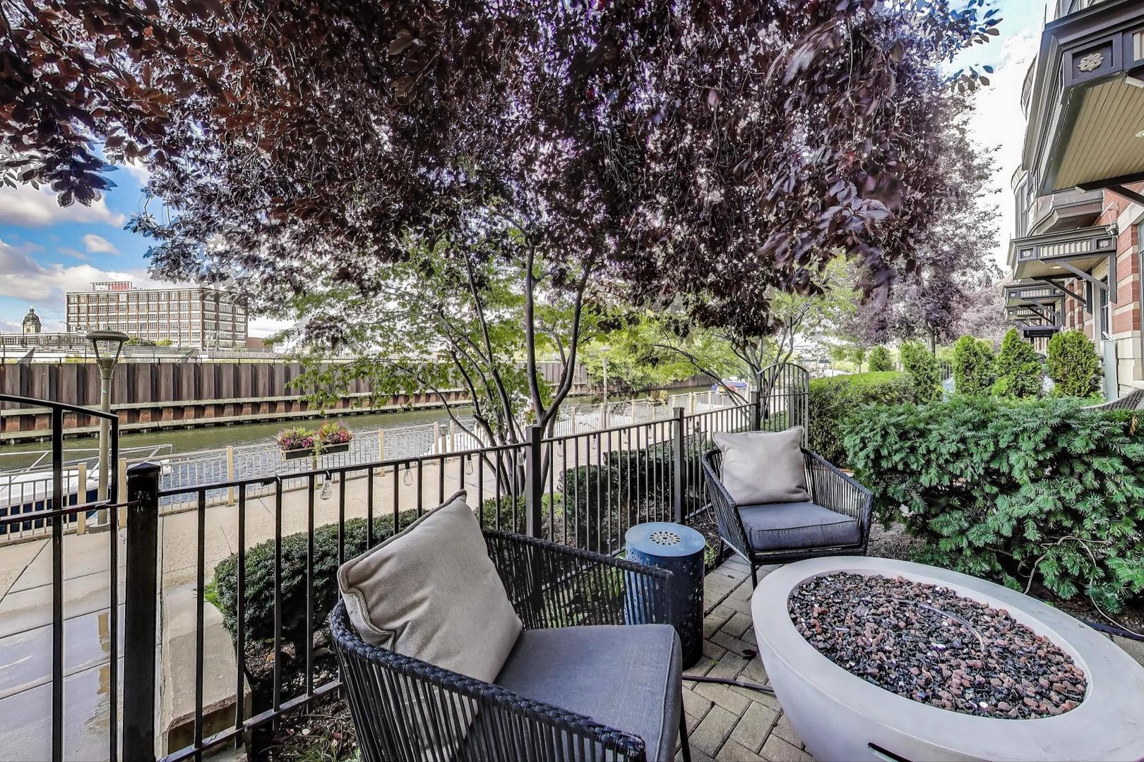 1009 North Riverwalk Street Chicago, IL 60610 - Photo 2 of 39 a view of balcony with furniture