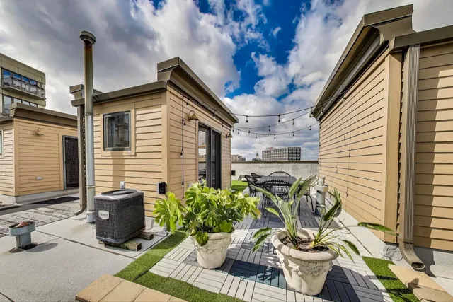 a car parked in front of a building