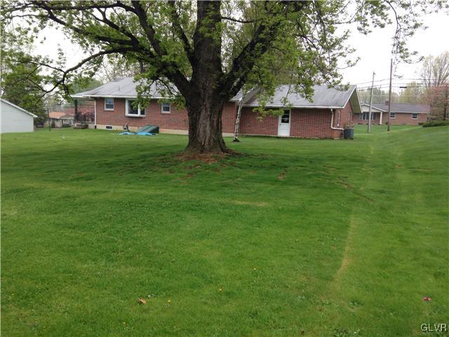 370 Long Lane Road Walnutport, PA 18088 - Photo 3 of 5 Gallery Image 3