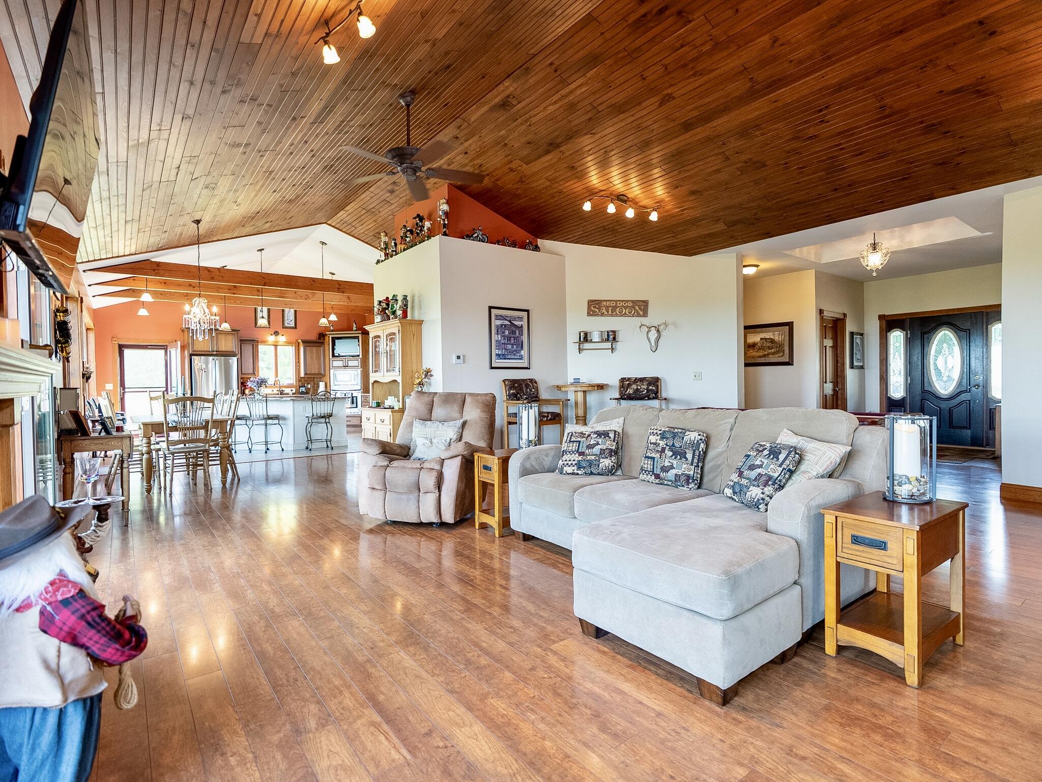 285 Agnew Road Morrisonville, NY 12962 - Photo 13 of 40