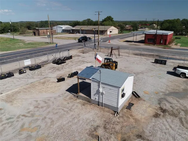 $220,000 | 109 South Benson Street, Perrin, TX 76486