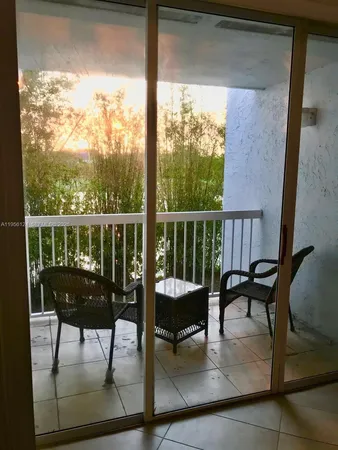 $2,800 | 4878 Northwest 97th Place, Unit 290, Doral, FL 33178
