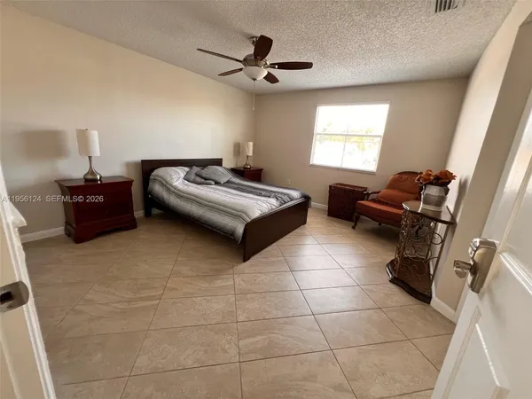 $2,800 | 4878 Northwest 97th Place, Unit 290, Doral, FL 33178