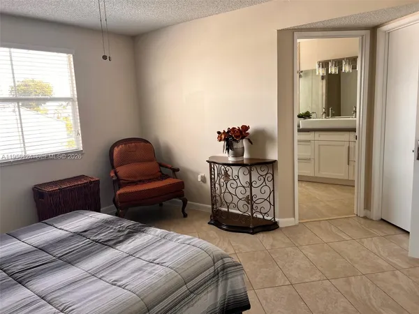 $2,800 | 4878 Northwest 97th Place, Unit 290, Doral, FL 33178