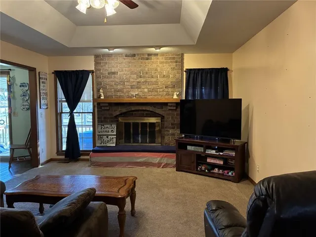 $305,000 | 1108 West Maple Terrace, Savannah, MO 64485