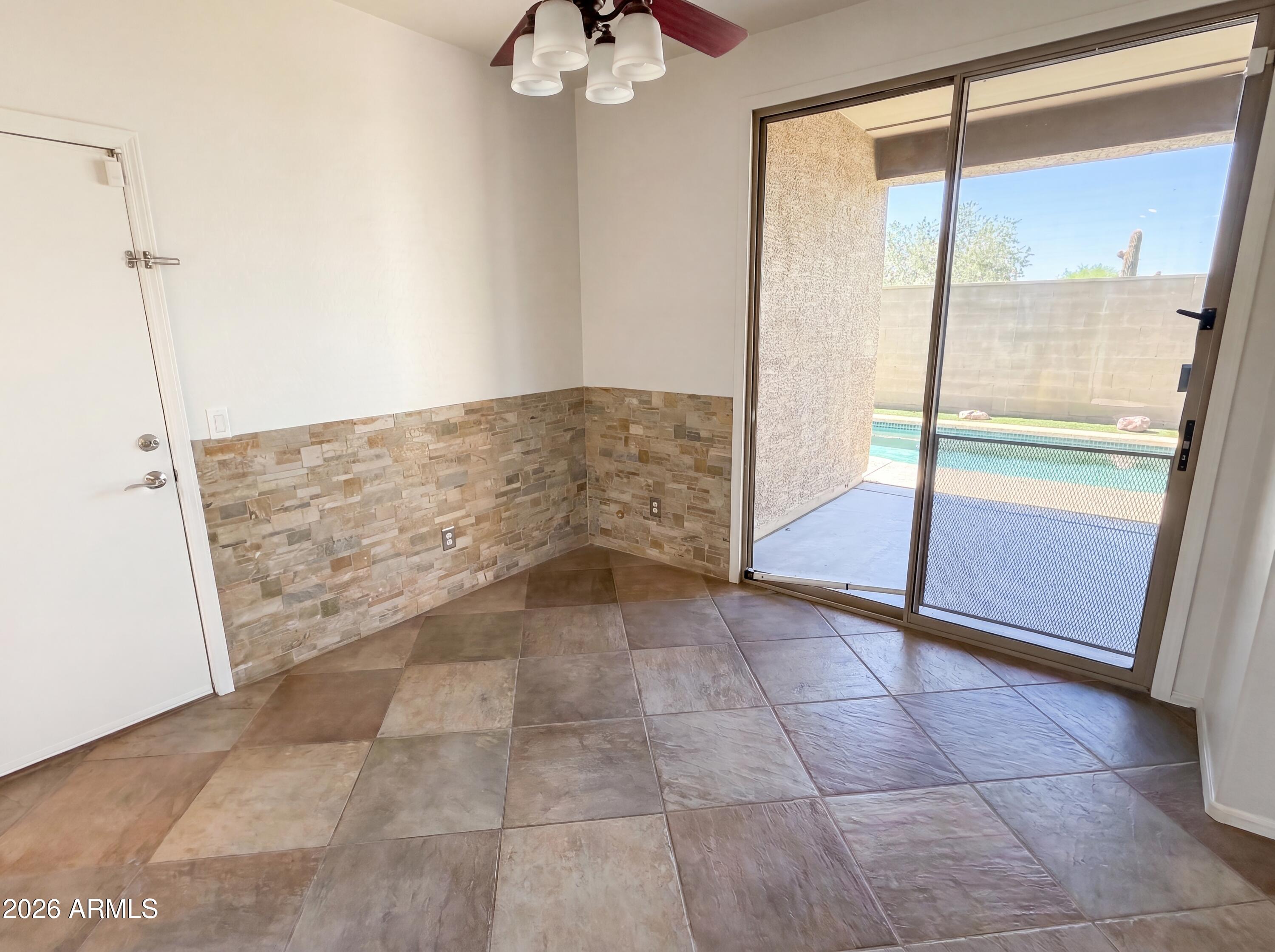 2513 West Florentine Road Phoenix, AZ 85086 - Photo 13 of 38