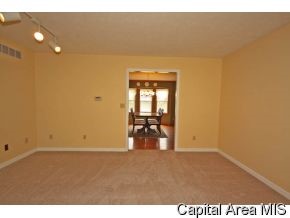 4062 Mill Stone Drive Springfield, IL 62711 - Photo 3 of 12