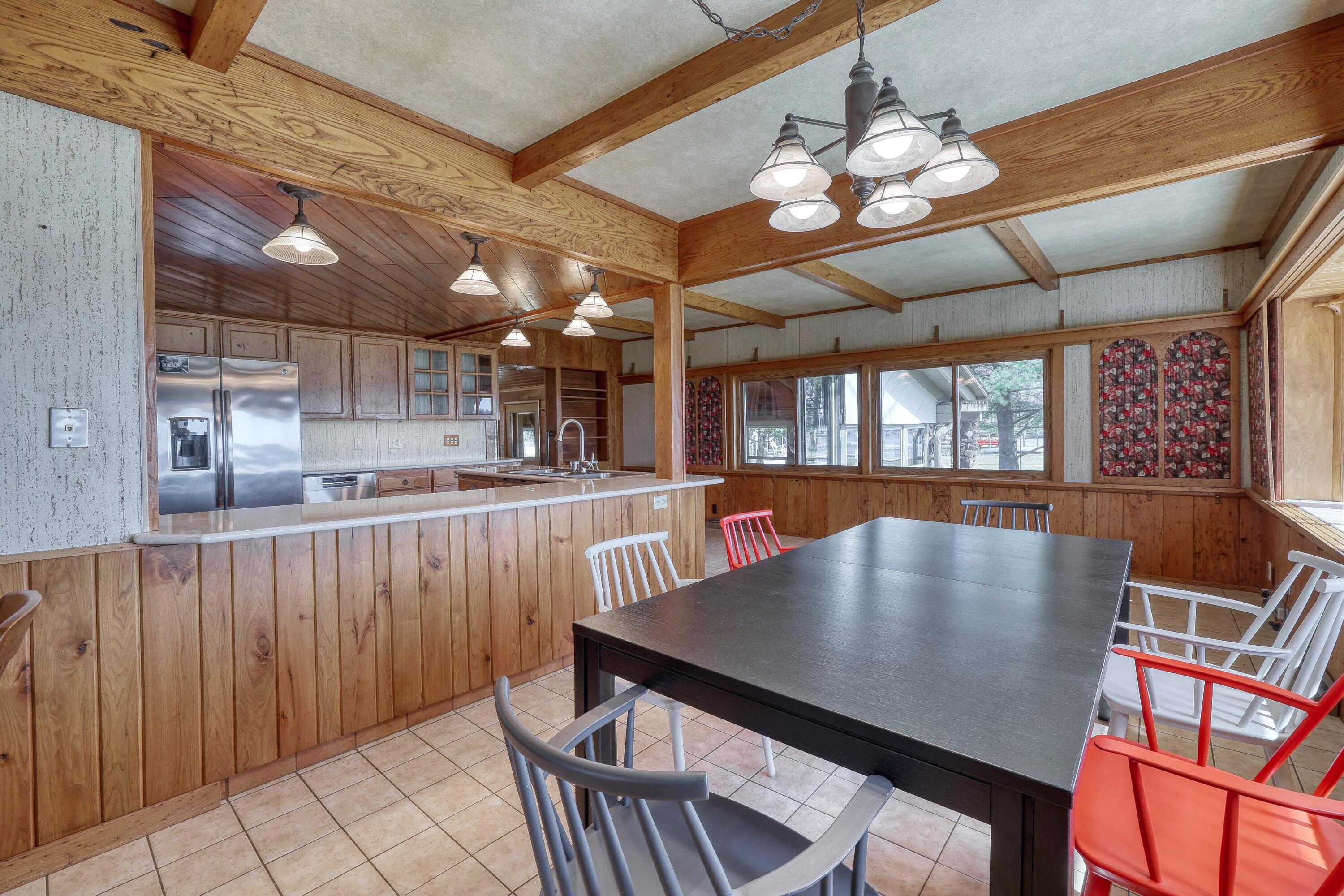 37909 Valley Road Summit, WI 53066 - Photo 11 of 62 Dining
