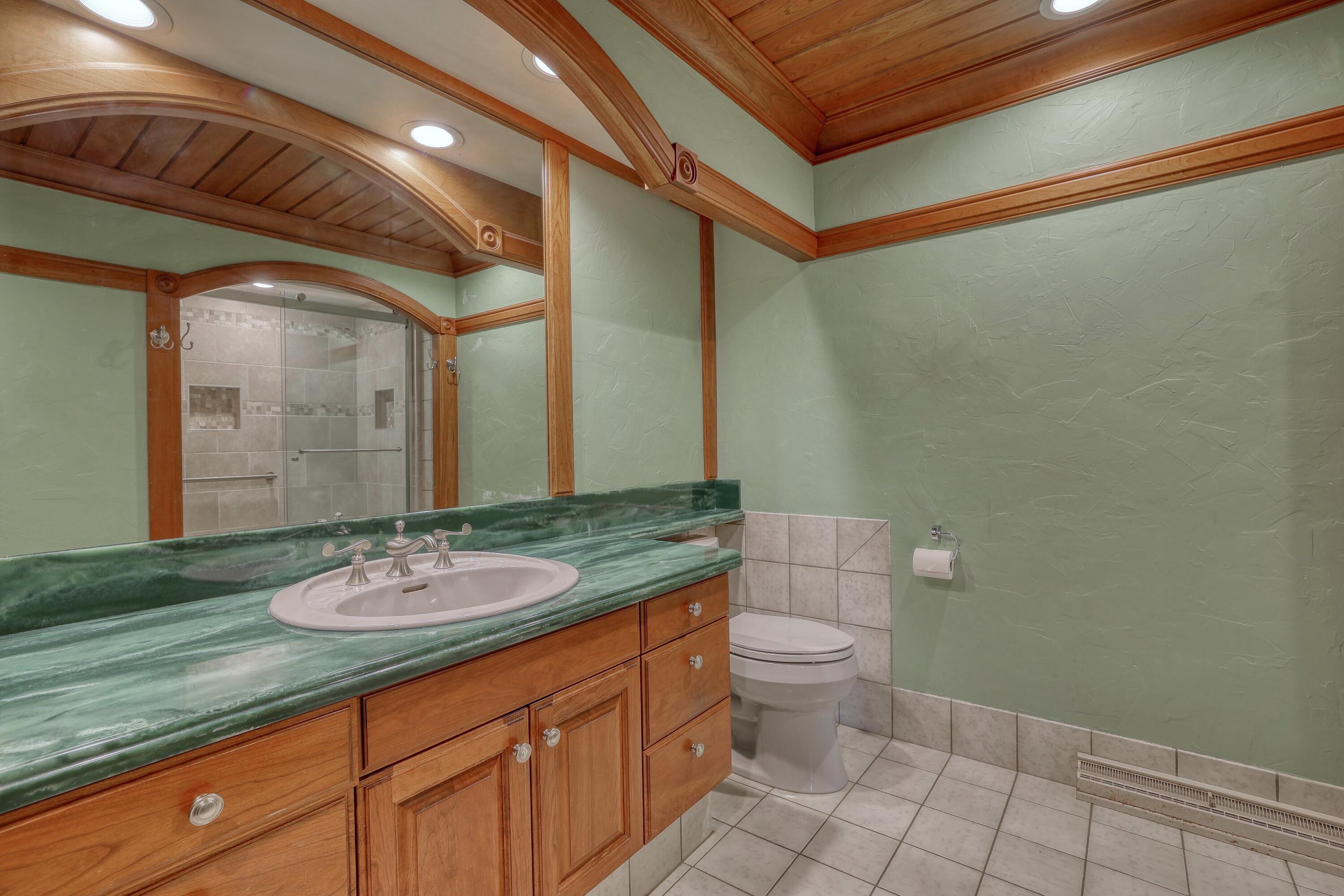 37909 Valley Road Summit, WI 53066 - Photo 18 of 62 Main Floor Bath