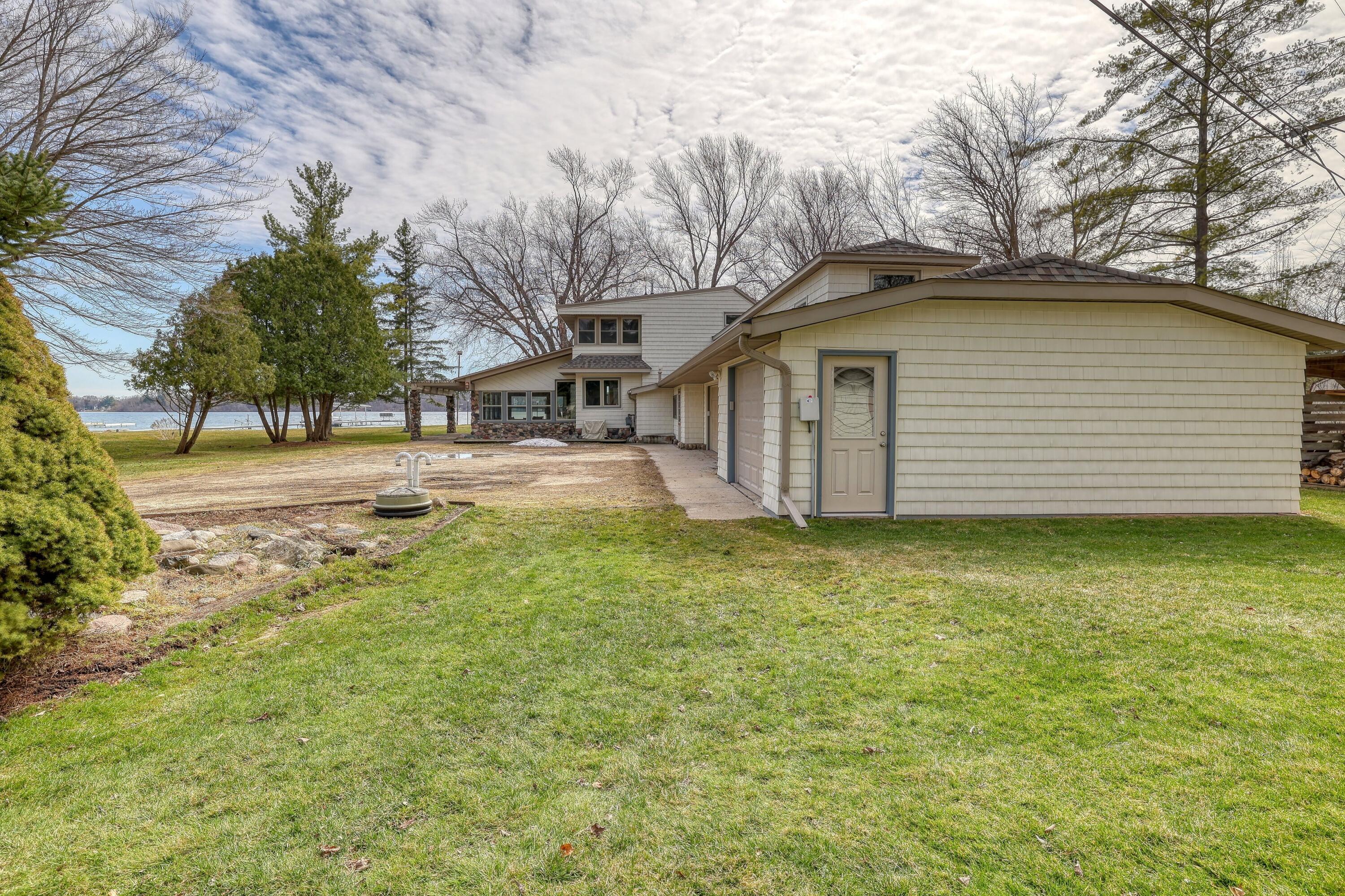 37909 Valley Road Summit, WI 53066 - Photo 47 of 62 46