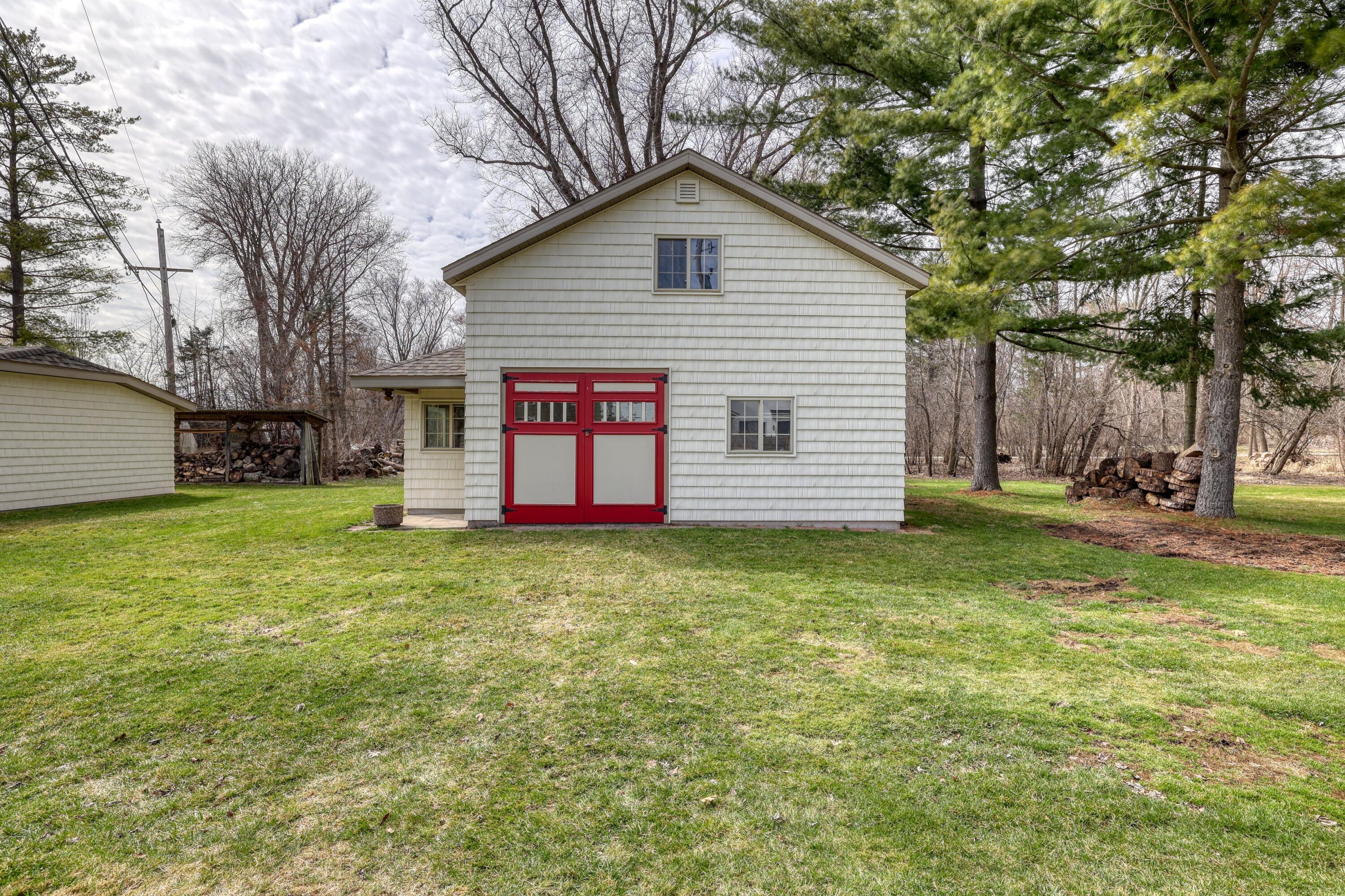 37909 Valley Road Summit, WI 53066 - Photo 52 of 62 Outbuilding