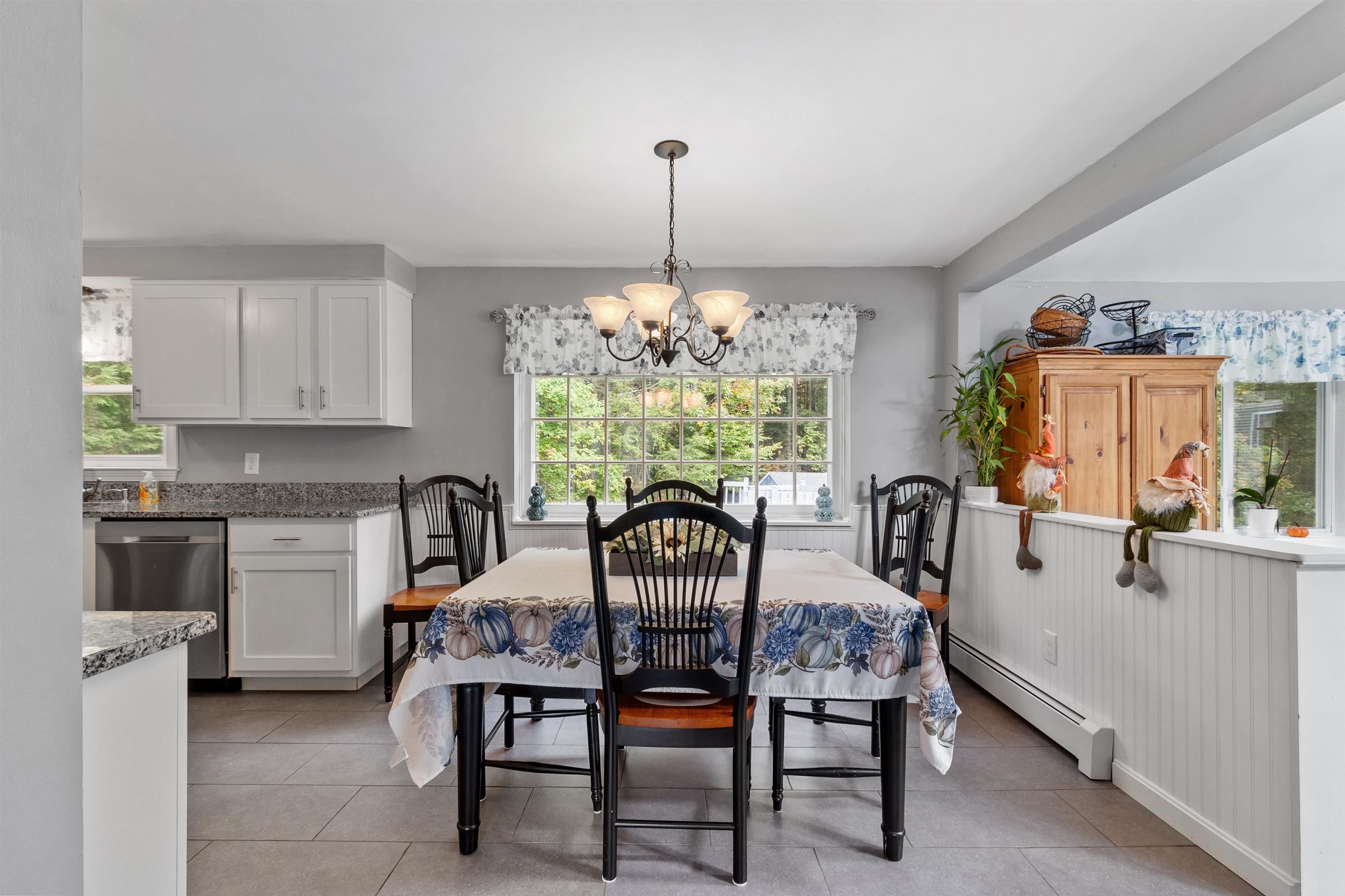 13 Cole Road Derry, NH 03038 - Photo 14 of 45