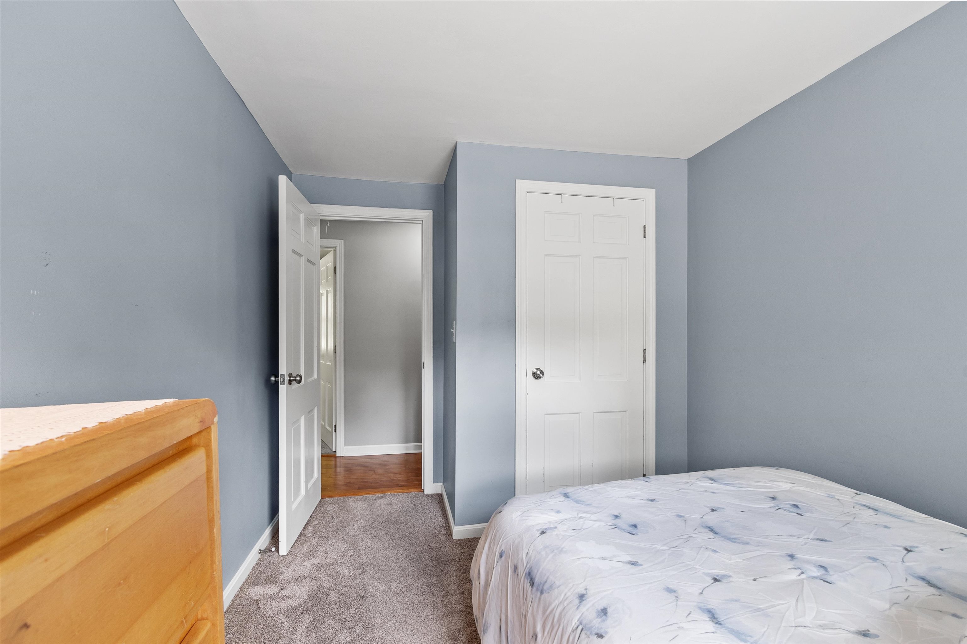 13 Cole Road Derry, NH 03038 - Photo 25 of 45
