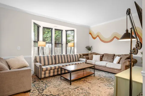 $799,000 | 4 Dickens Terrace, Davis, CA 95616
