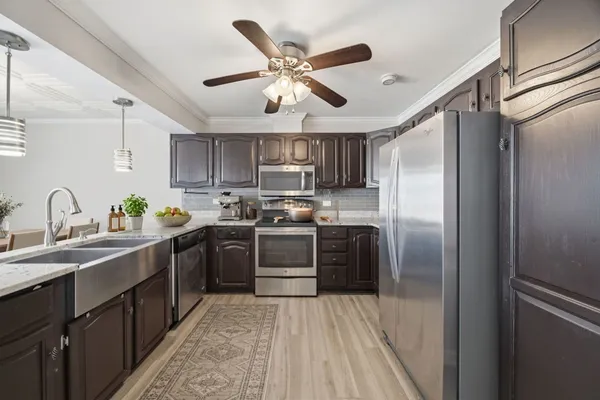 $2,400 | 15700 86th Avenue, Unit 104, Orland Park, IL 60462