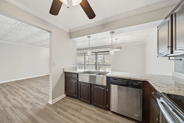 $2,400 | 15700 86th Avenue, Unit 104, Orland Park, IL 60462