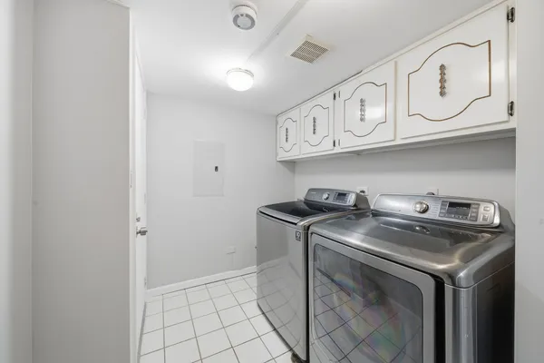 $2,400 | 15700 86th Avenue, Unit 104, Orland Park, IL 60462