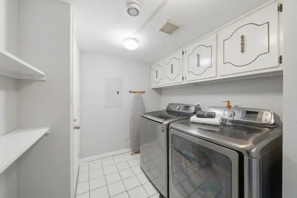 $2,400 | 15700 86th Avenue, Unit 104, Orland Park, IL 60462