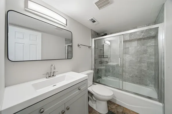 $2,400 | 15700 86th Avenue, Unit 104, Orland Park, IL 60462