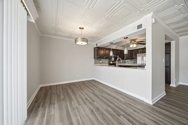 $2,400 | 15700 86th Avenue, Unit 104, Orland Park, IL 60462