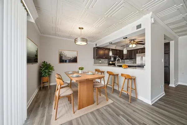 $2,400 | 15700 86th Avenue, Unit 104, Orland Park, IL 60462