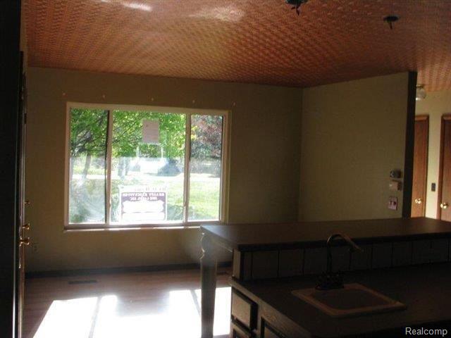 3417 Farnsworth Road Lapeer, MI 48446 - Photo 7 of 14 7.jpg