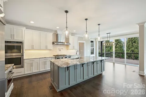 $2,000,000 | 2244 Rock Creek Drive, Charlotte, NC 28226