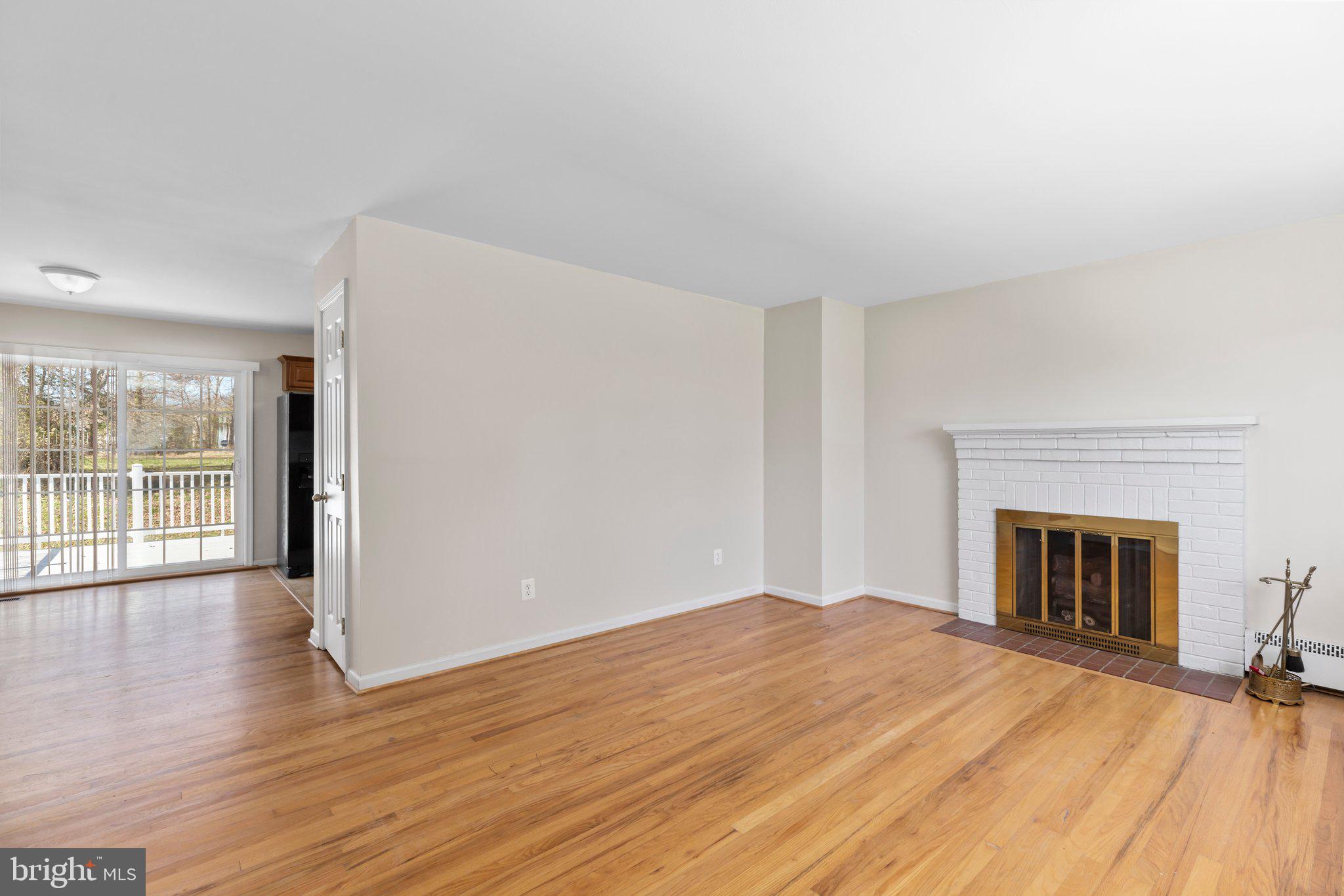 4139 Anderson Road Triangle, VA 22172 - Photo 17 of 37 Living area view