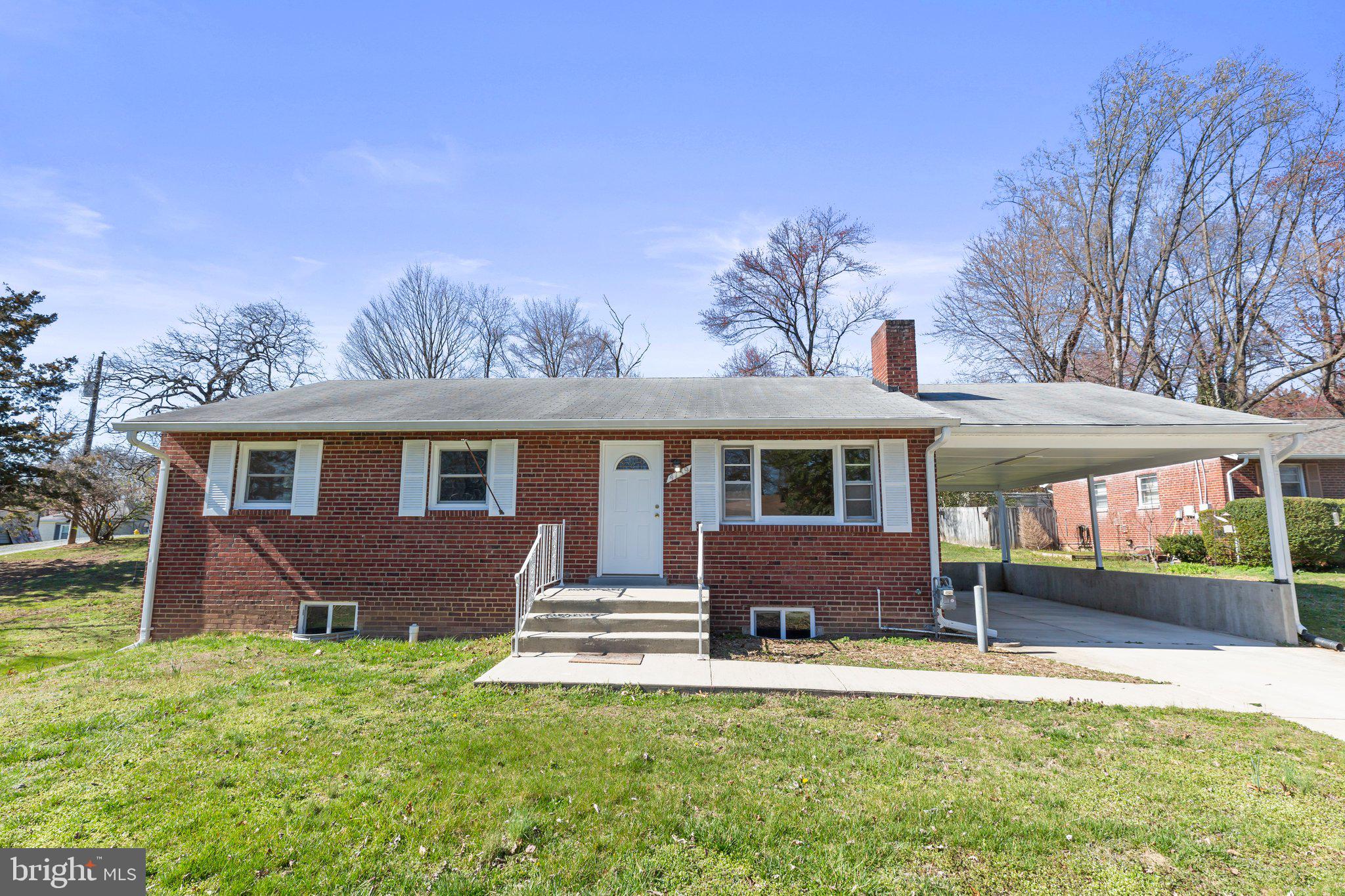 4139 Anderson Road Triangle, VA 22172 - Photo 4 of 37 Front View