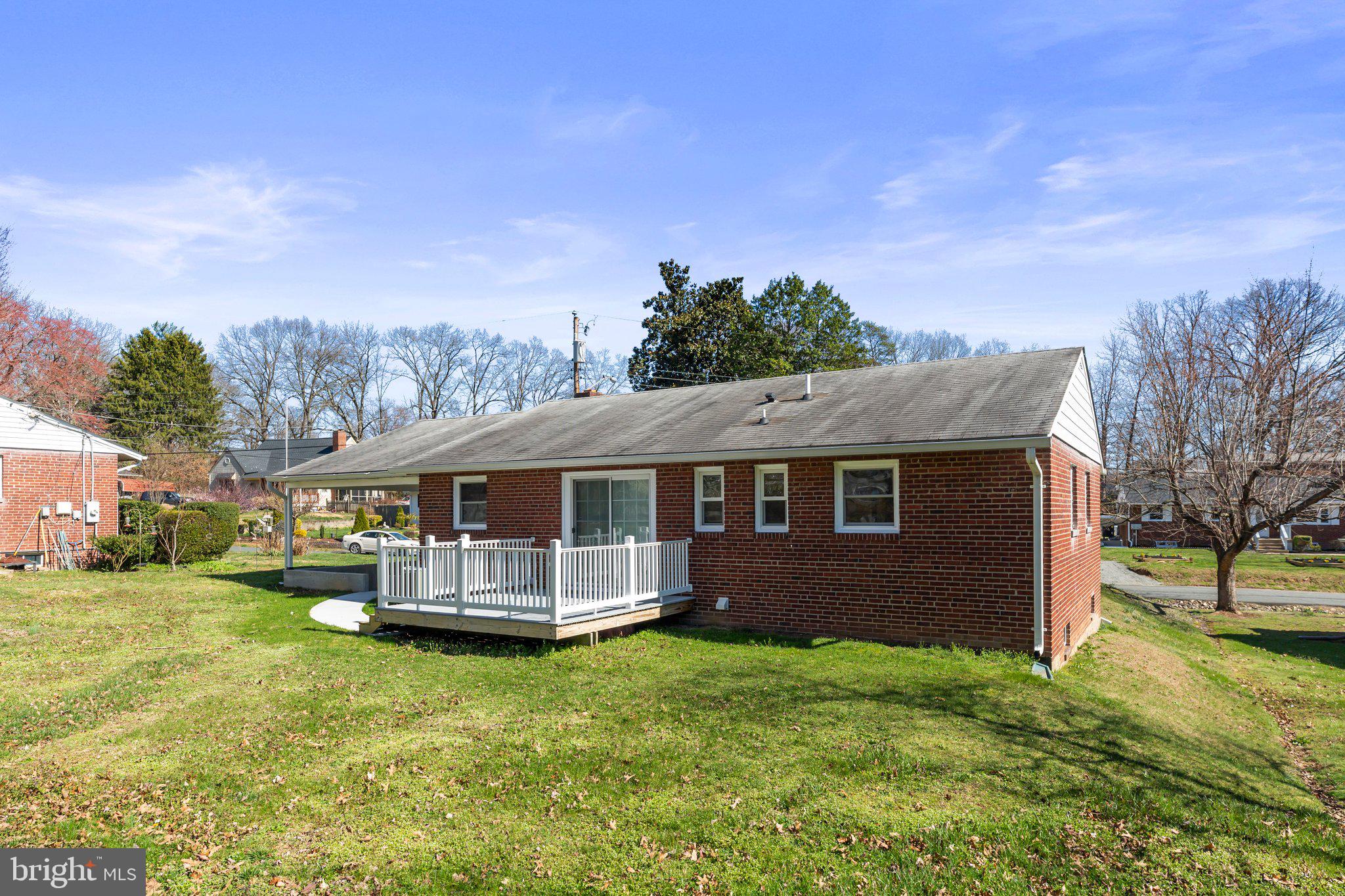 4139 Anderson Road Triangle, VA 22172 - Photo 9 of 37 Rear yard