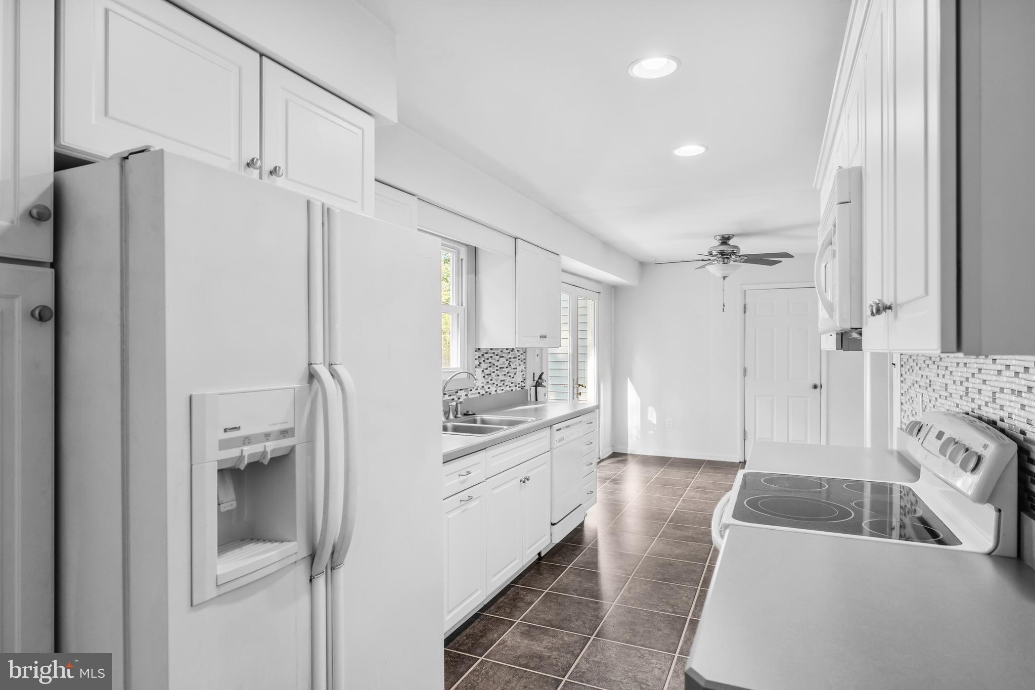 215 Ridge Road Southampton, NJ 08088 - Photo 11 of 31
