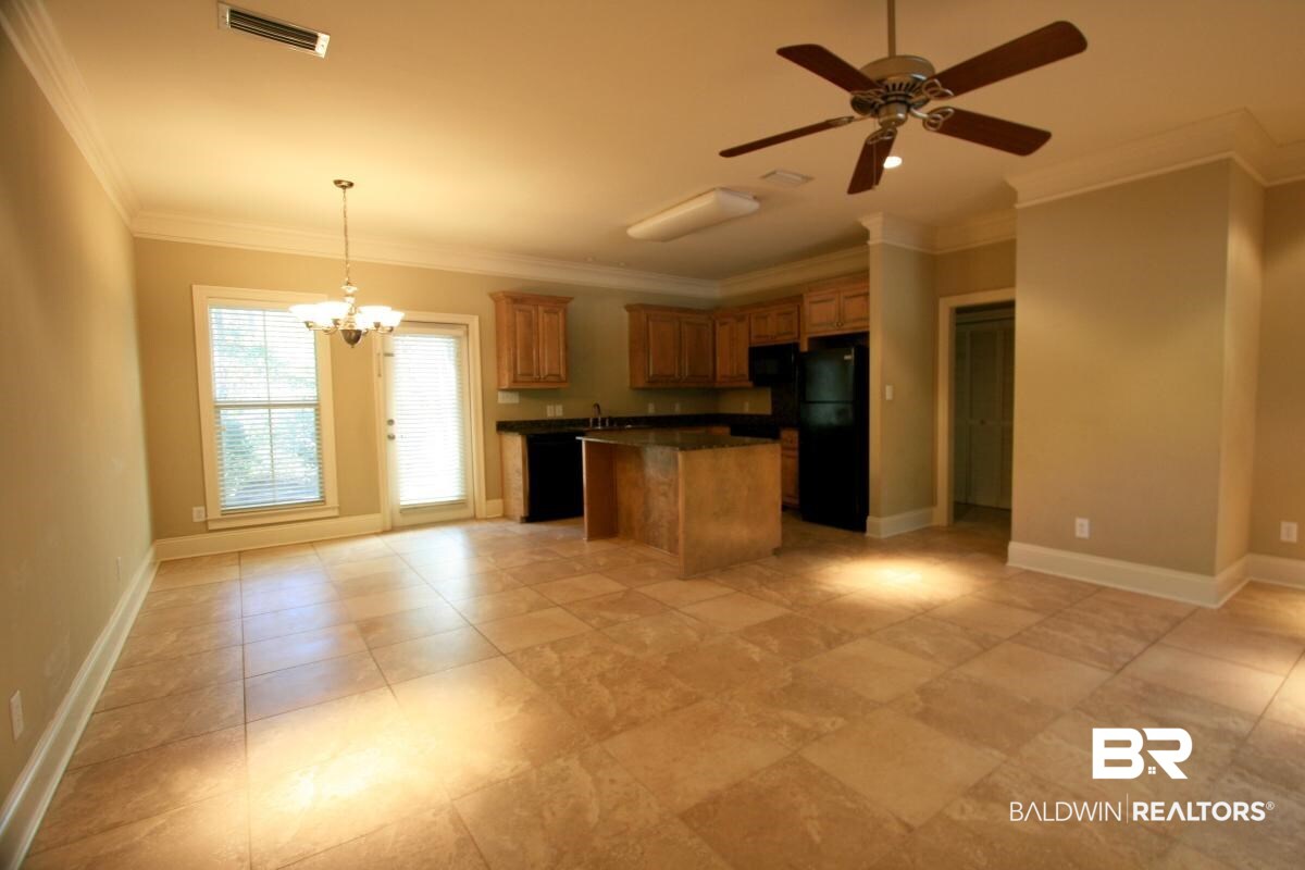 9916 Windmill Road, Unit 8 Fairhope, AL 36532 - Photo 5 of 6