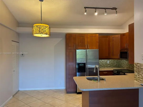 $1,750 | 901 Lyons Road, Unit 1208, Coconut Creek, FL 33063