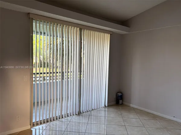 $1,750 | 901 Lyons Road, Unit 1208, Coconut Creek, FL 33063