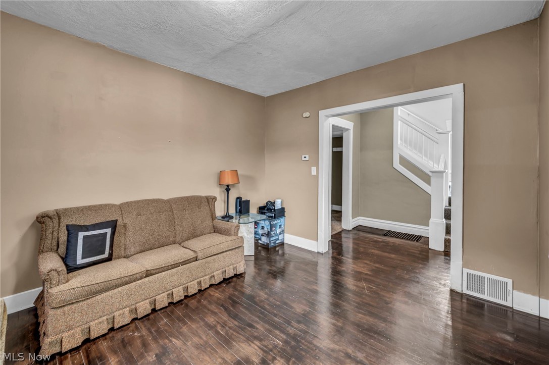 535 Brittain Road Akron, OH 44305 - Photo 9 of 45 Gallery Image 9