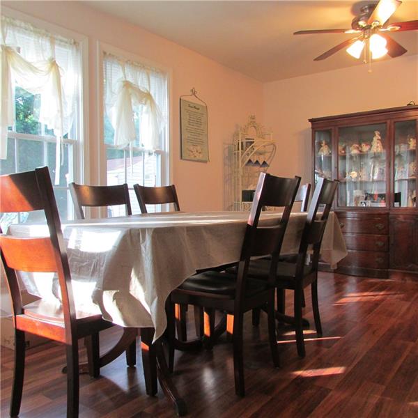 940 5 Pines Road North Huntingdon, PA 15642 - Photo 6 of 23 Gallery Image 6