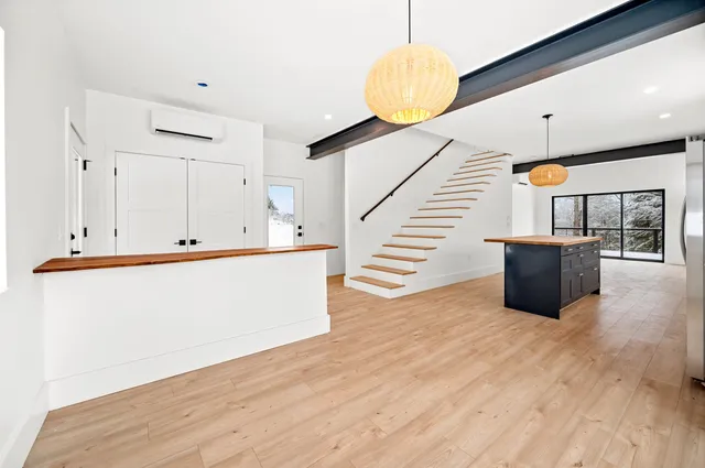 $975,000 | 39 Hilltop Lane, Unit LOT 2, Morristown, VT 05661