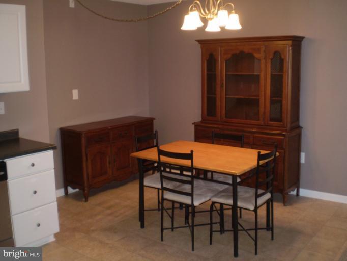 205 East Joppa Road, Unit 801 Towson, MD 21286 - Photo 7 of 16 Dining Room