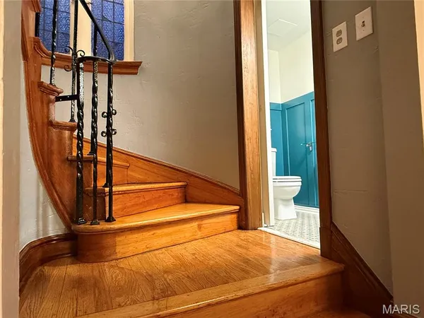 $437,000 | 7354 Balson Avenue, University City, MO 63130