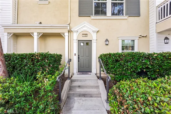 $1,095,000 | 1123 Abelia, Irvine, CA 92606