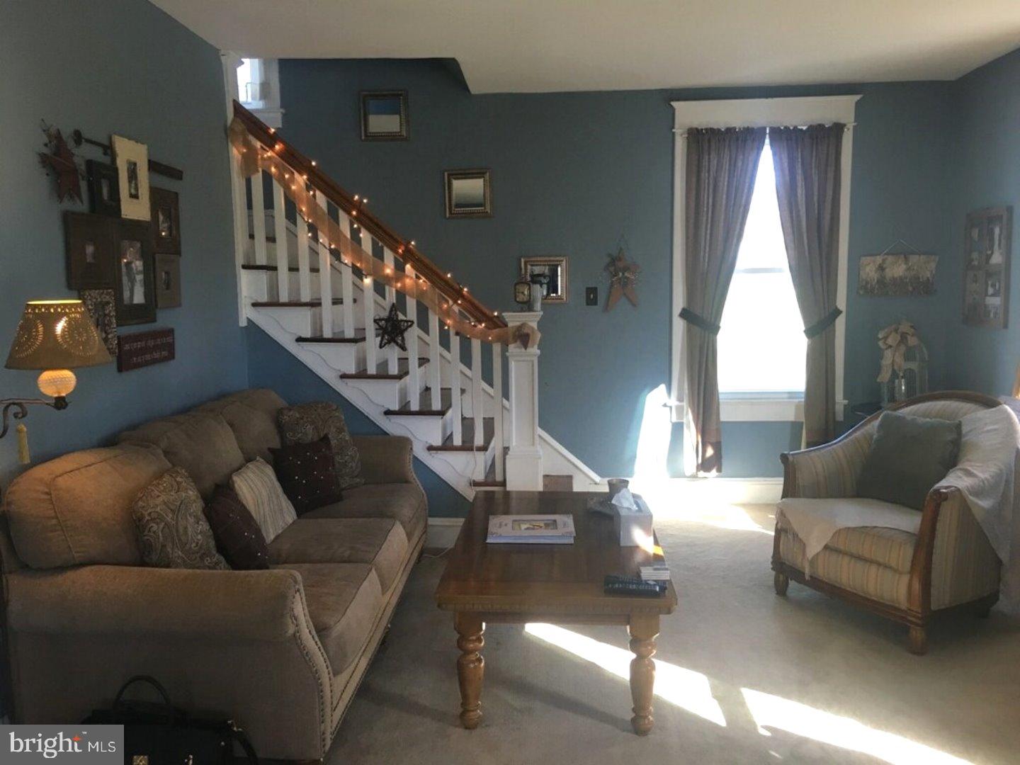 295 B Street Carneys Point, NJ 08069 - Photo 2 of 11 Living Room