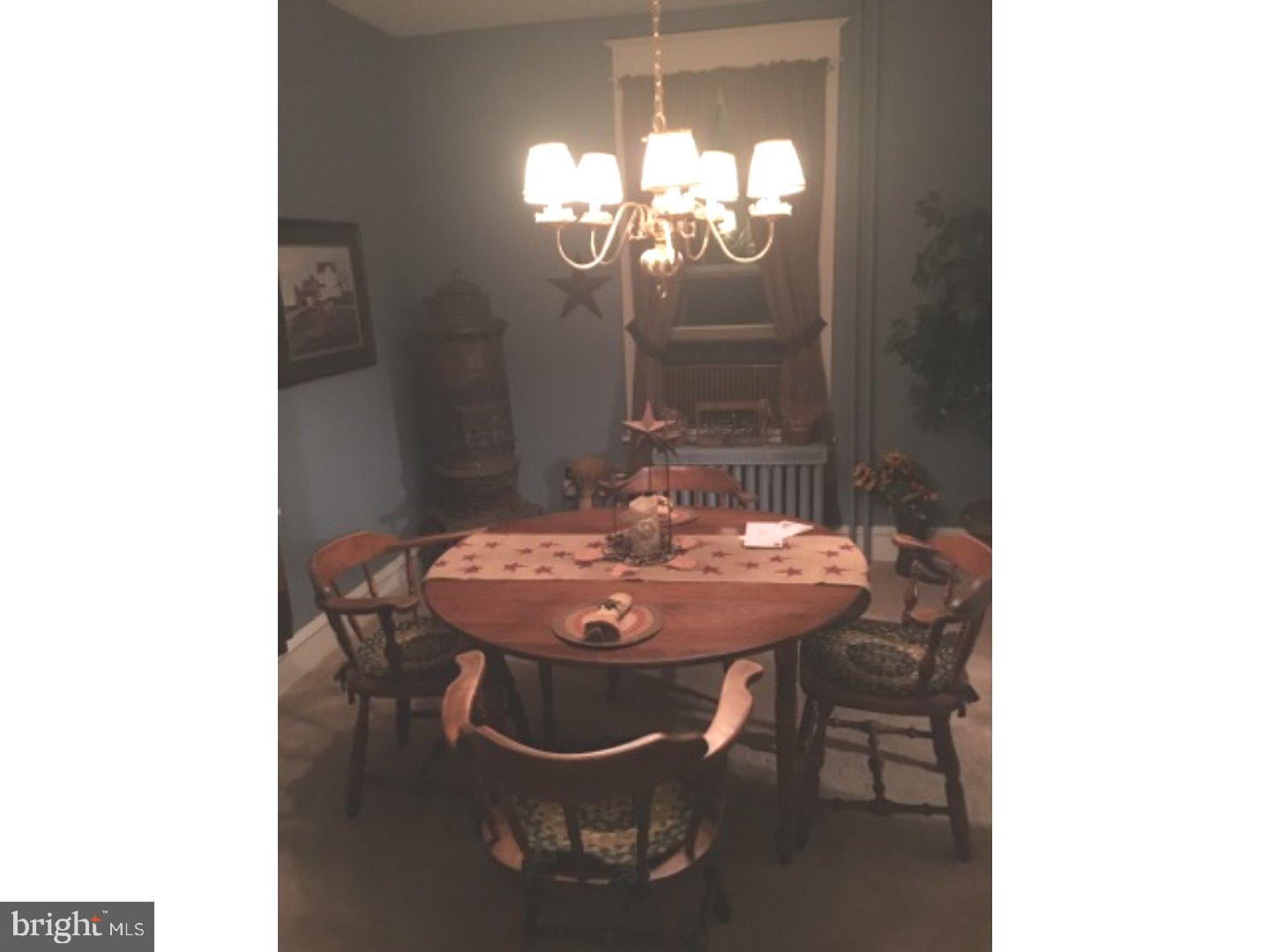 295 B Street Carneys Point, NJ 08069 - Photo 4 of 11 Dining Room