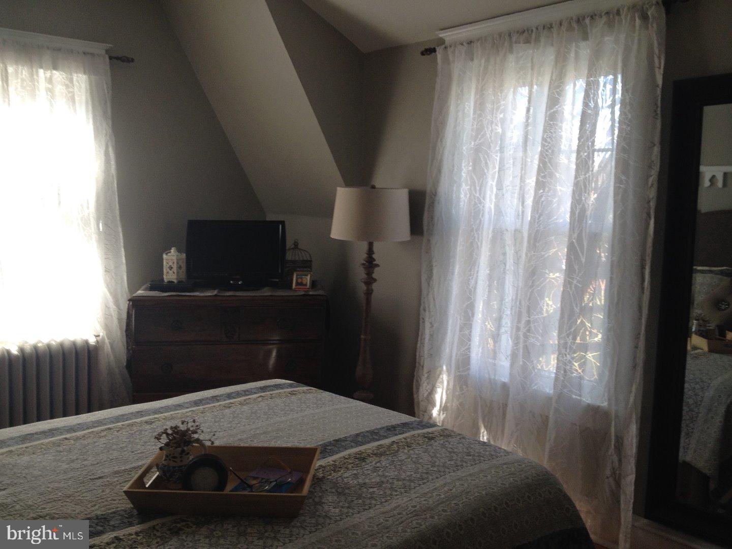 295 B Street Carneys Point, NJ 08069 - Photo 7 of 11 Bedroom - Main